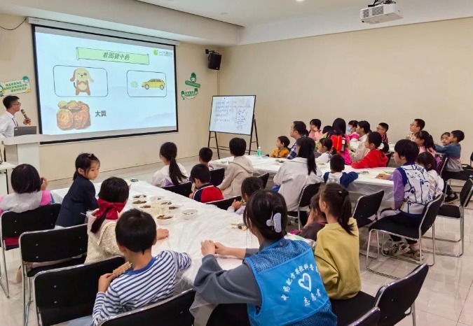 TfWjolZQdB.jpg TfWjolZQdB.jpg