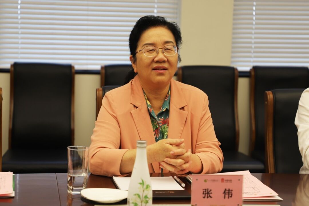 1x8n31r4UM.jpg 1x8n31r4UM.jpg