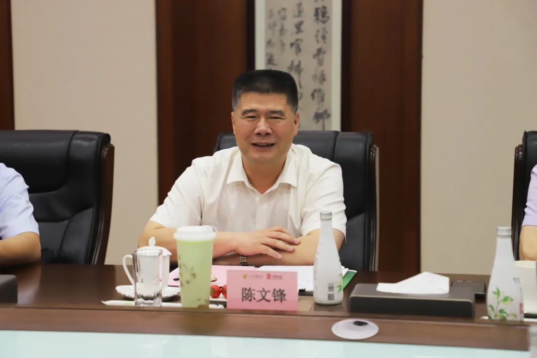 o5CJmEgqLH.jpg o5CJmEgqLH.jpg